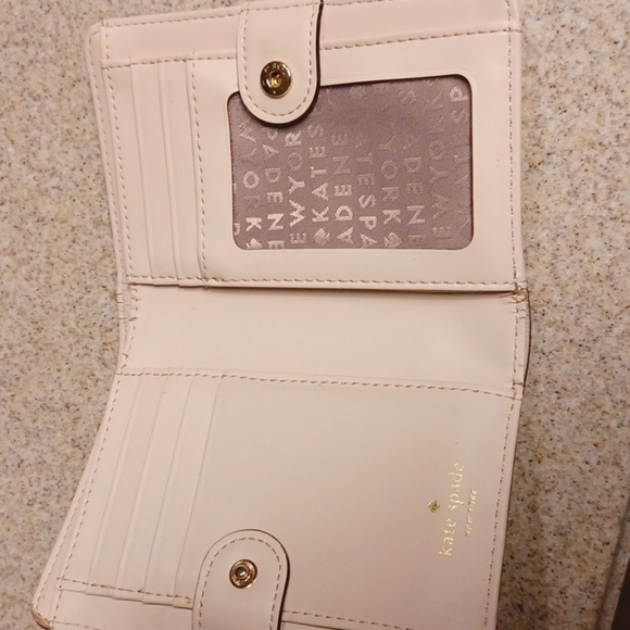 🐾Kate Spade Cream Women's Wallet🎉 - Picture 6 of 12